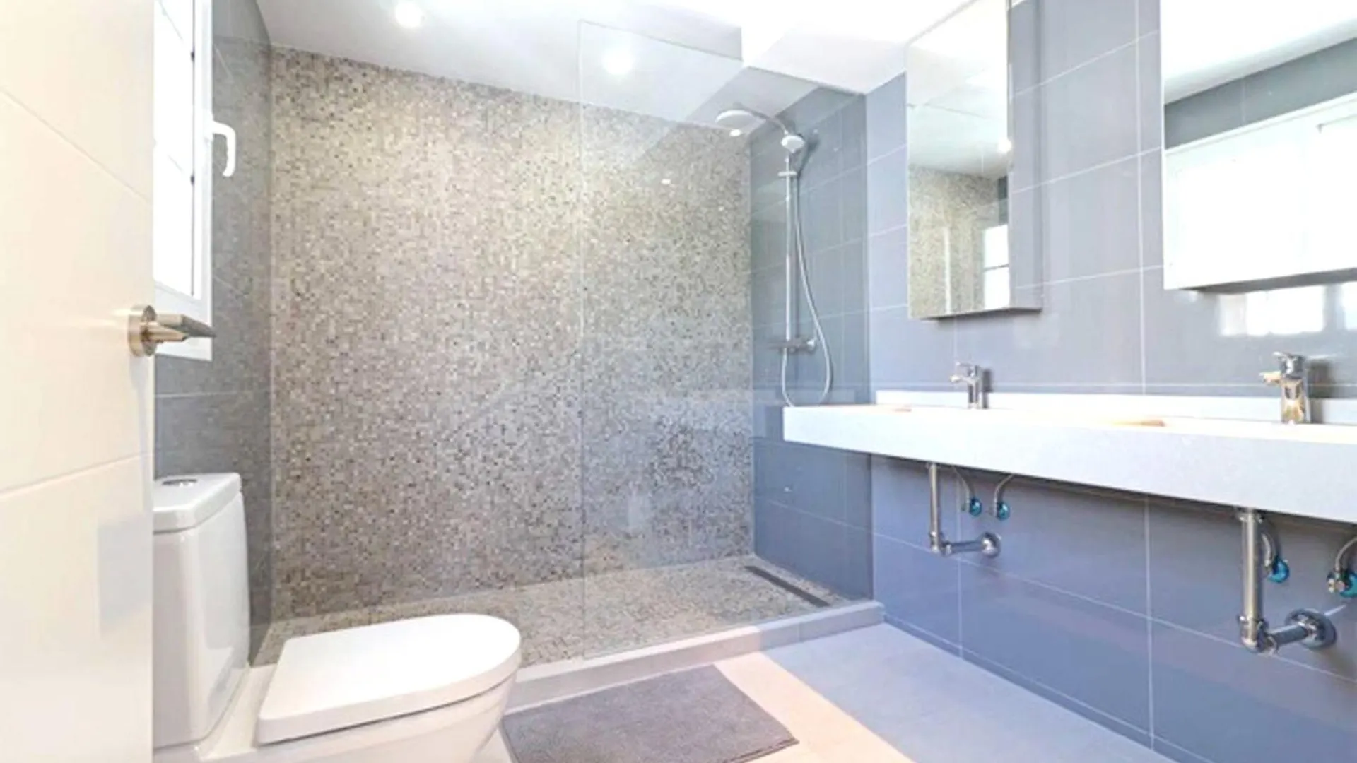Welcoming Chalet In Marbella With Pool And Air Conditioning Villa