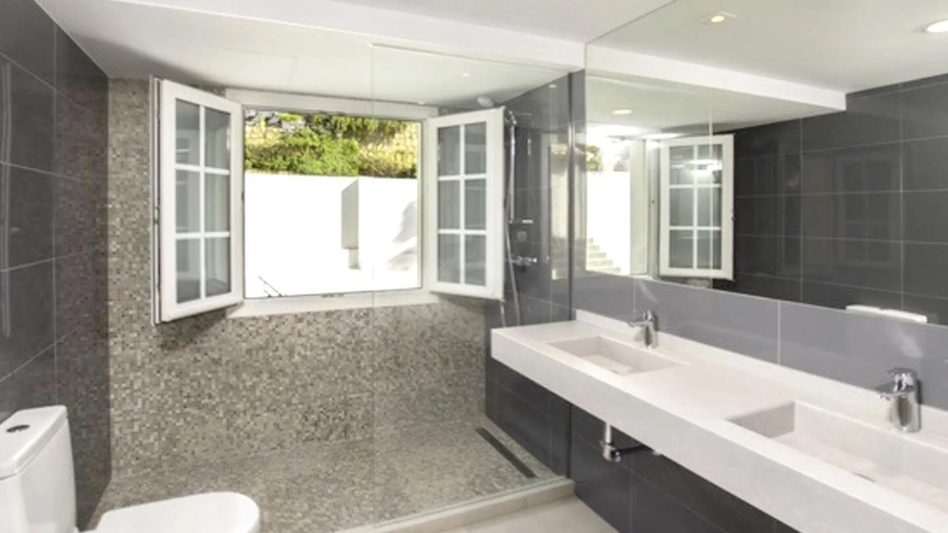 Welcoming Chalet In Marbella With Pool And Air Conditioning Villa 0*,  Spain