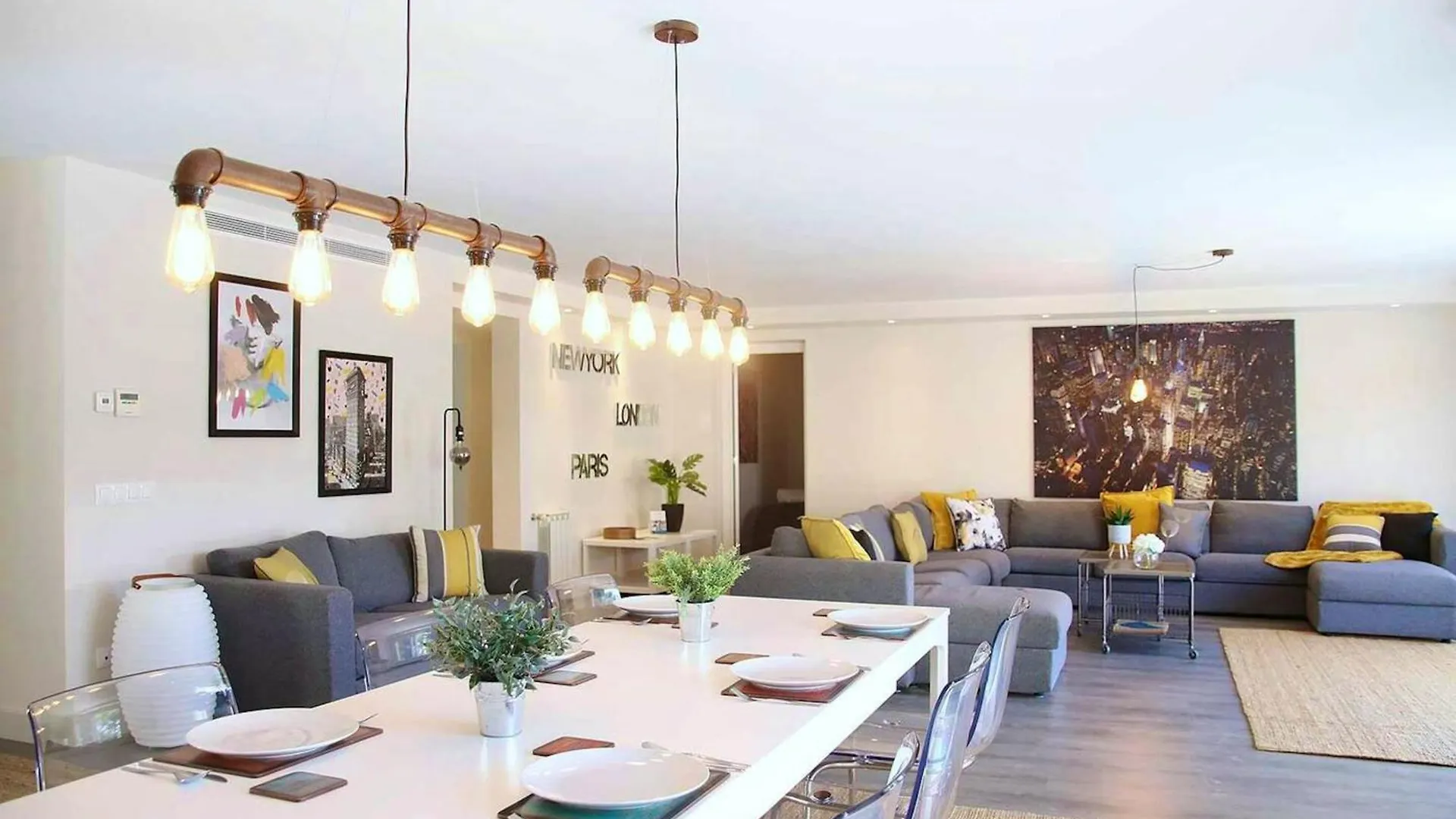 Welcoming Chalet In Marbella With Pool And Air Conditioning Villa 0*,